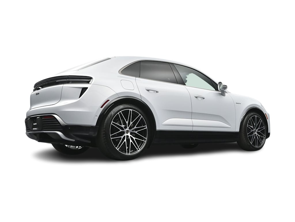 Thumbnail: 2026 Porsche Macan - 47