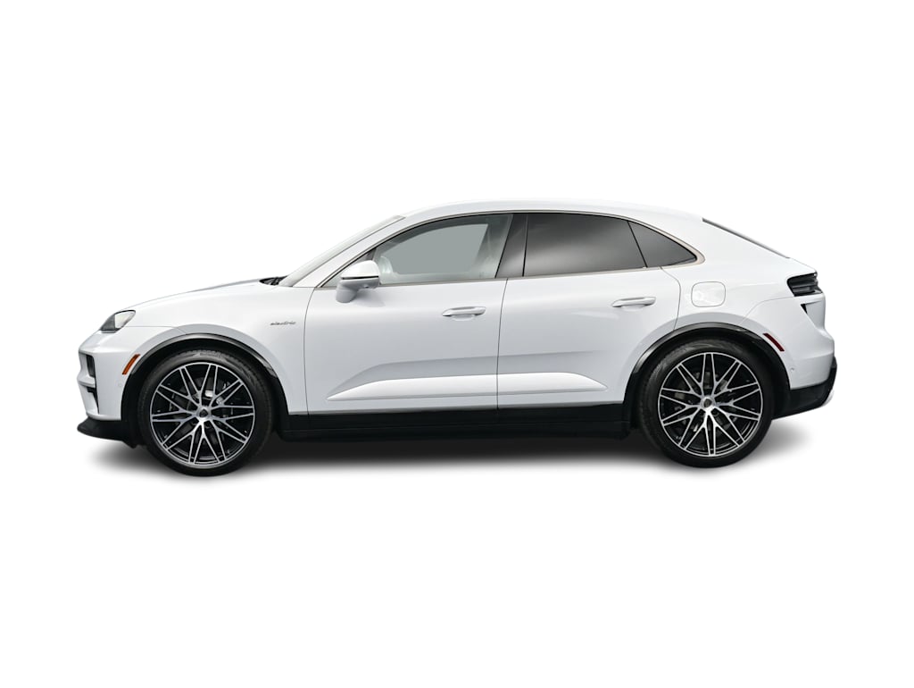 Thumbnail: 2026 Porsche Macan - 3