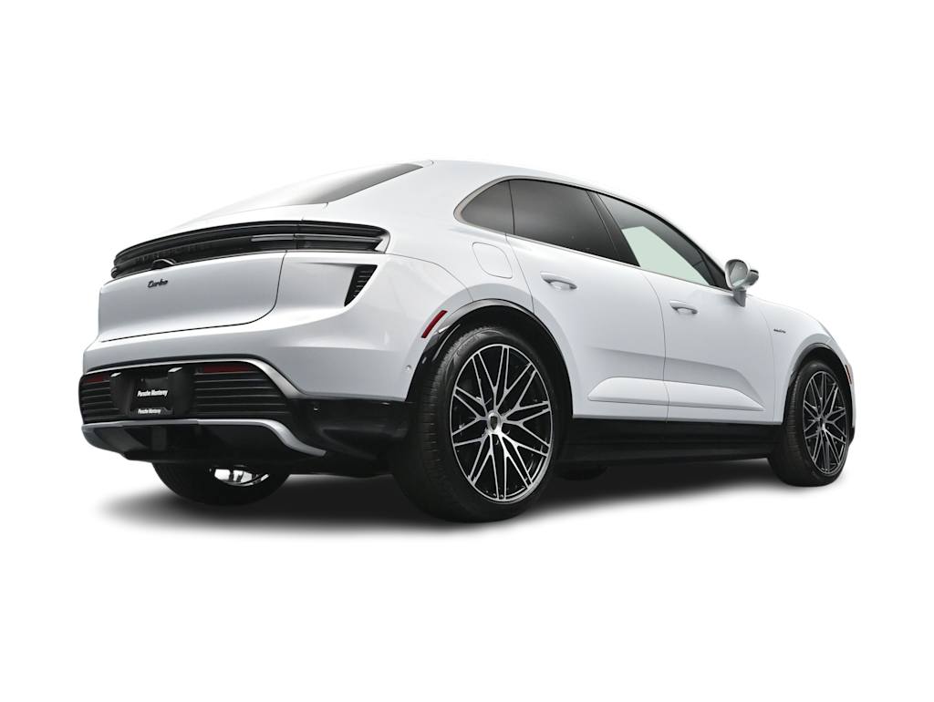 Thumbnail: 2026 Porsche Macan - 46