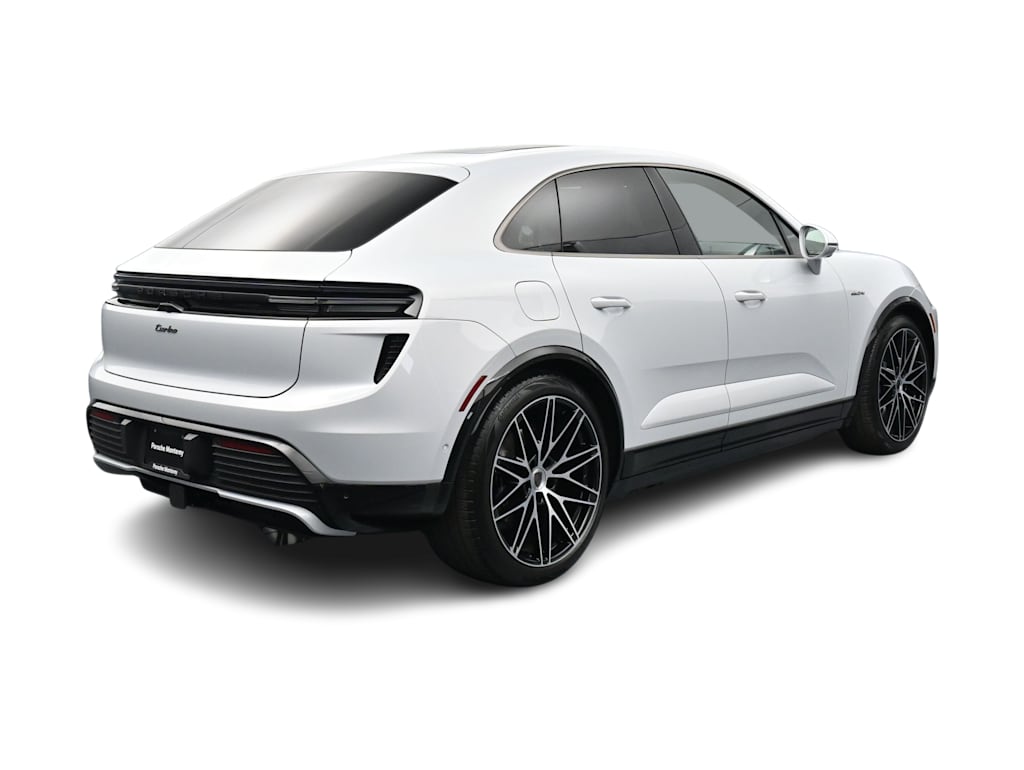 Thumbnail: 2026 Porsche Macan - 31