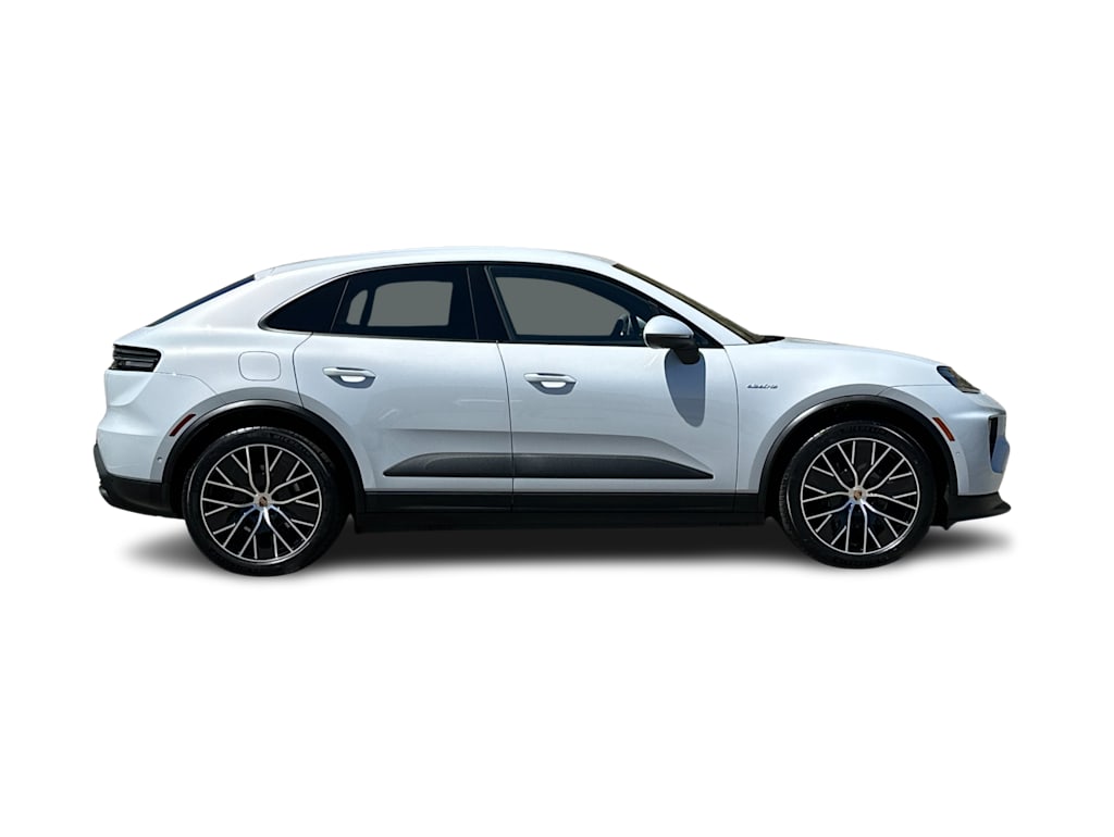 Thumbnail: 2025 Porsche Macan - 17