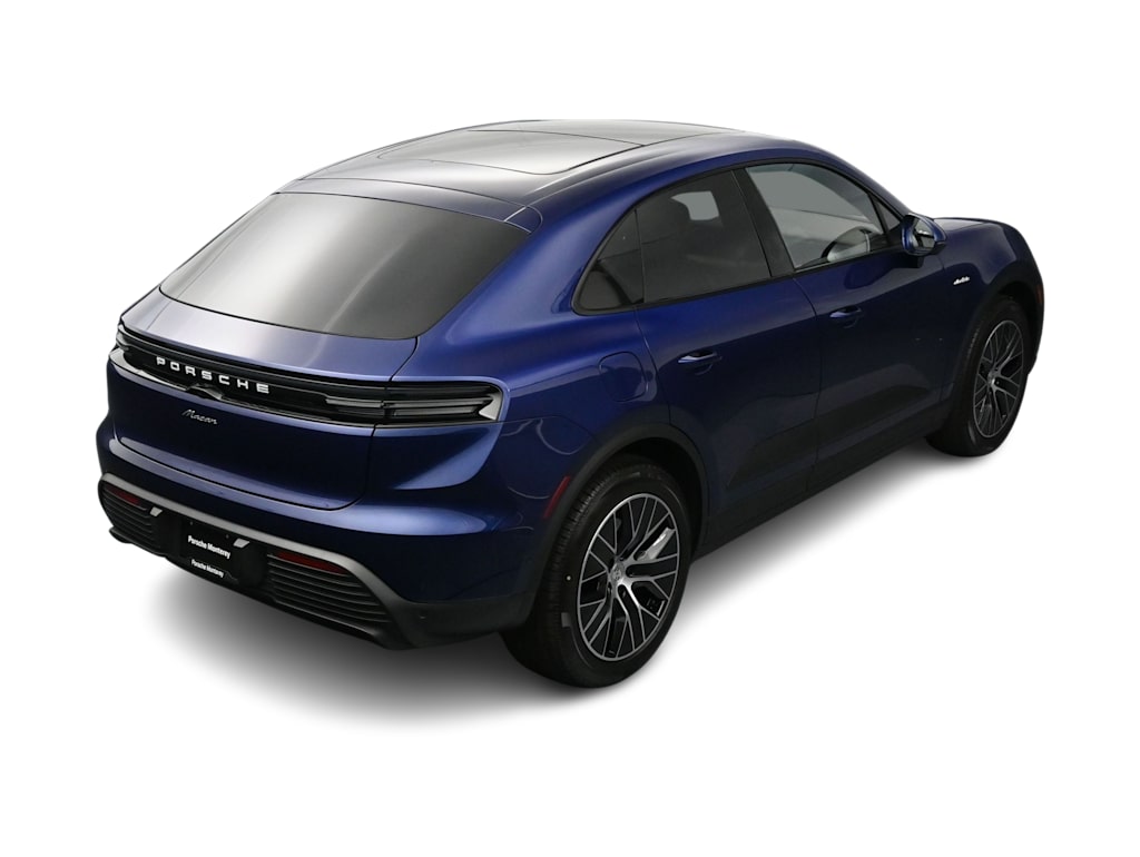 Thumbnail: 2026 Porsche Macan - 33