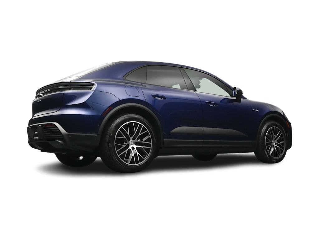 Thumbnail: 2026 Porsche Macan - 41