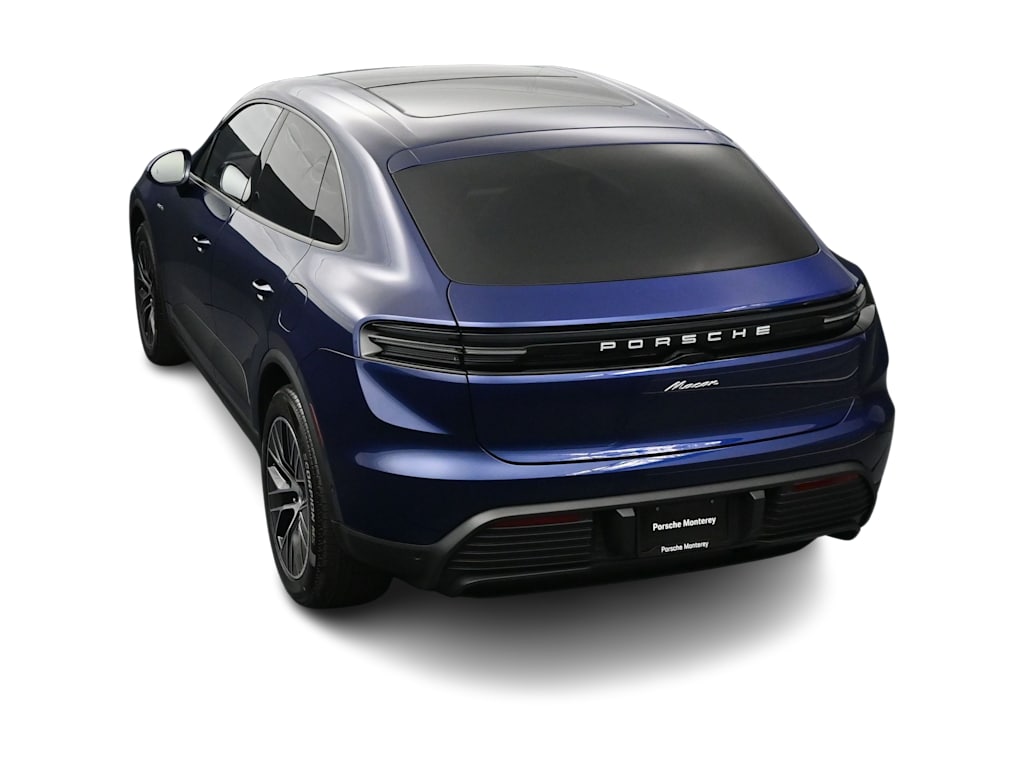 Thumbnail: 2026 Porsche Macan - 31