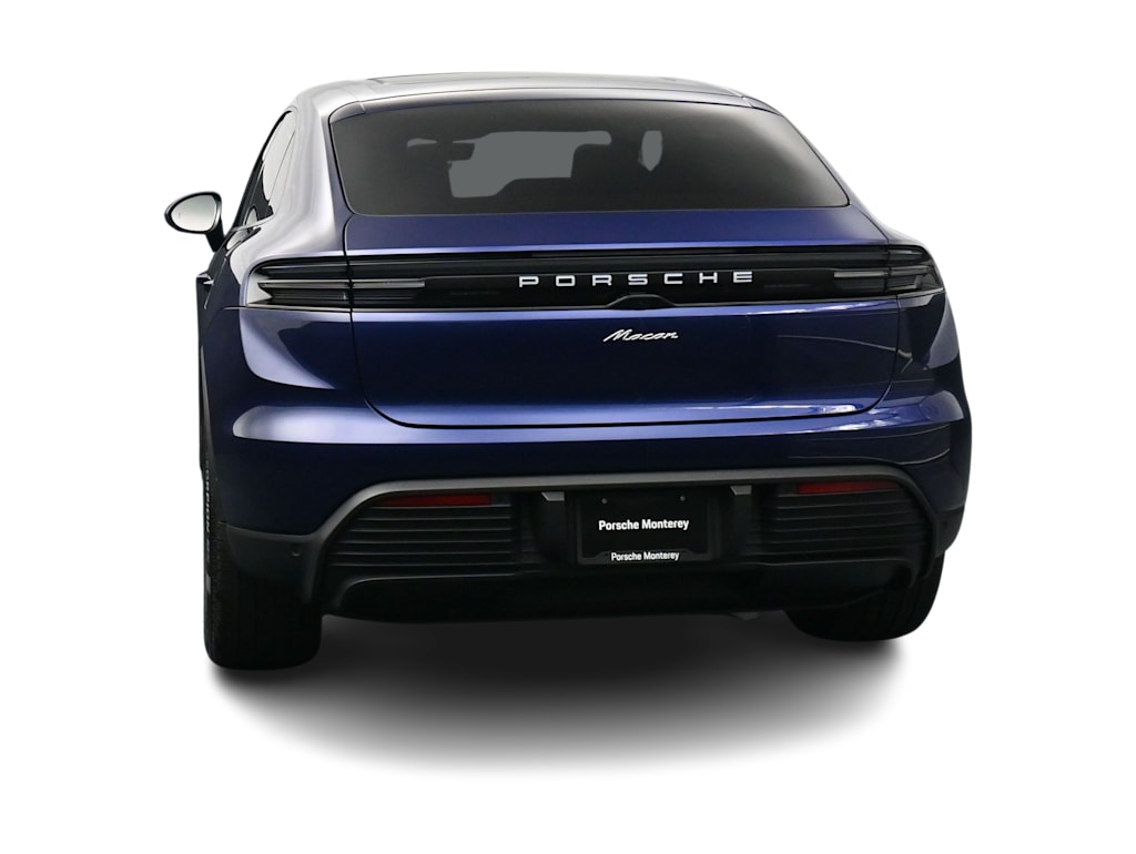 Thumbnail: 2026 Porsche Macan - 5