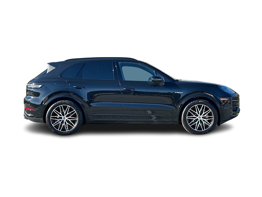 Thumbnail: 2025 Porsche Cayenne - 16