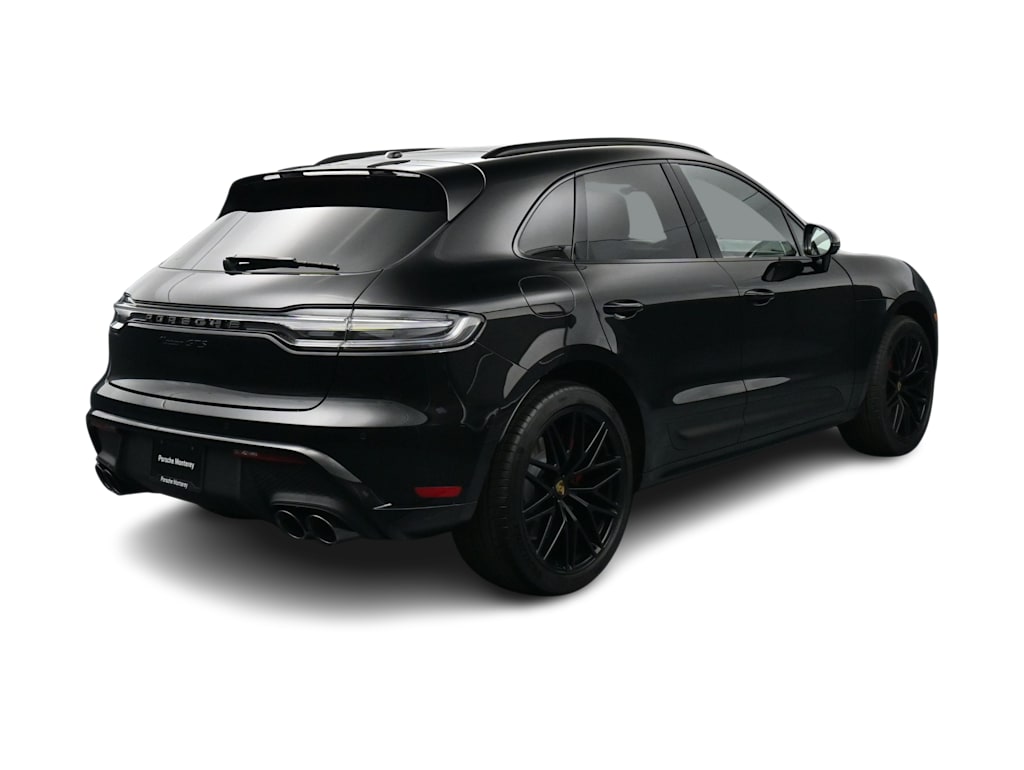 Thumbnail: 2026 Porsche Macan - 26