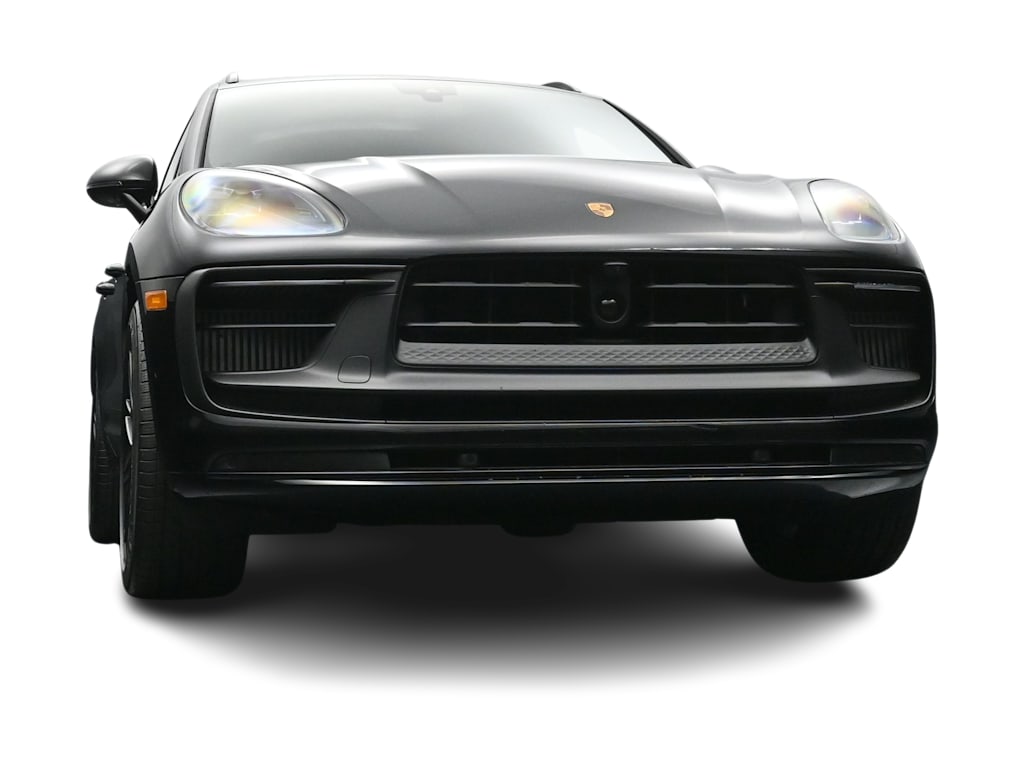 Thumbnail: 2026 Porsche Macan - 45