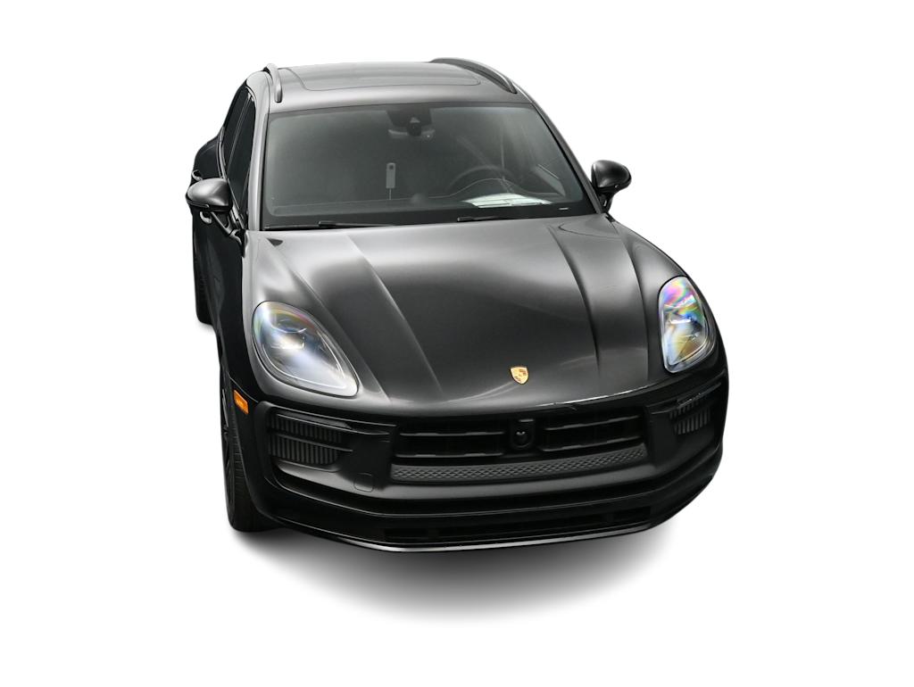Thumbnail: 2026 Porsche Macan - 36