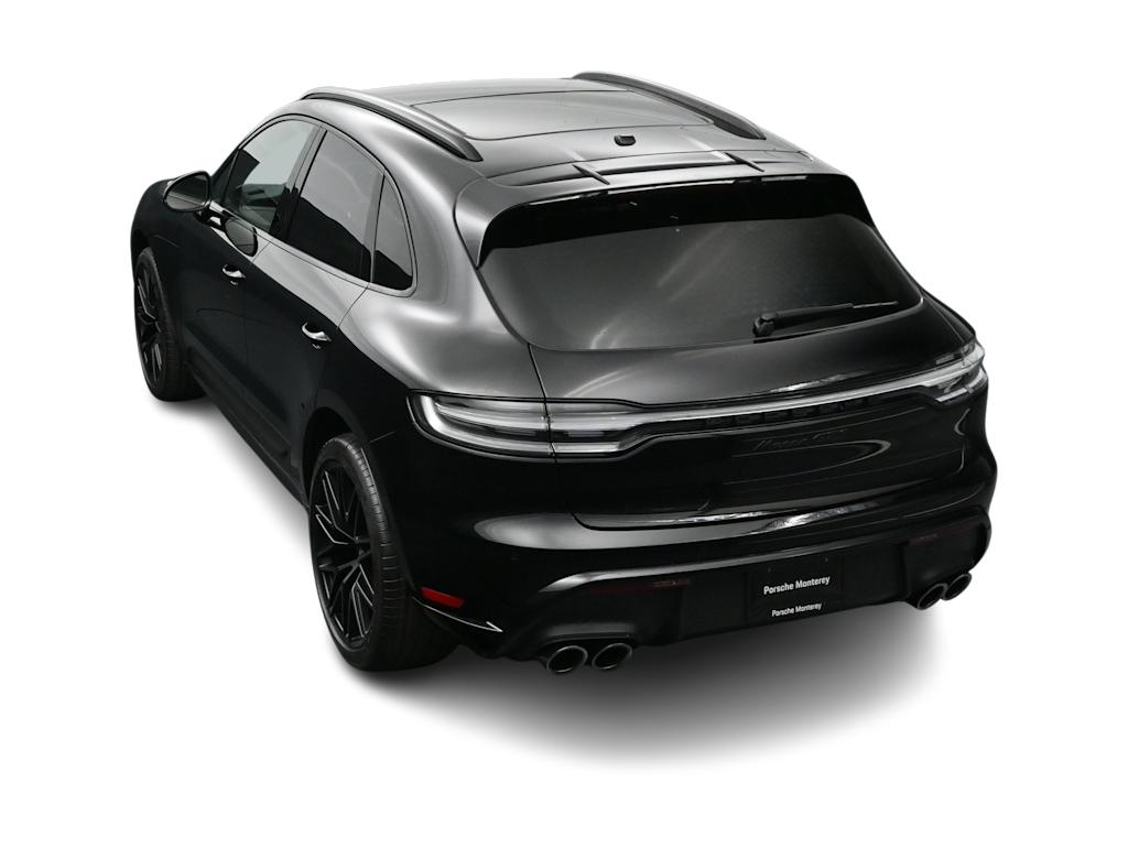Thumbnail: 2026 Porsche Macan - 32