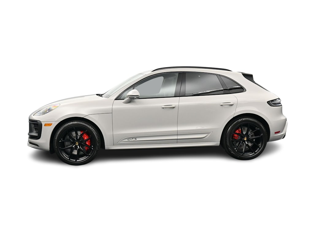 Thumbnail: 2026 Porsche Macan - 3