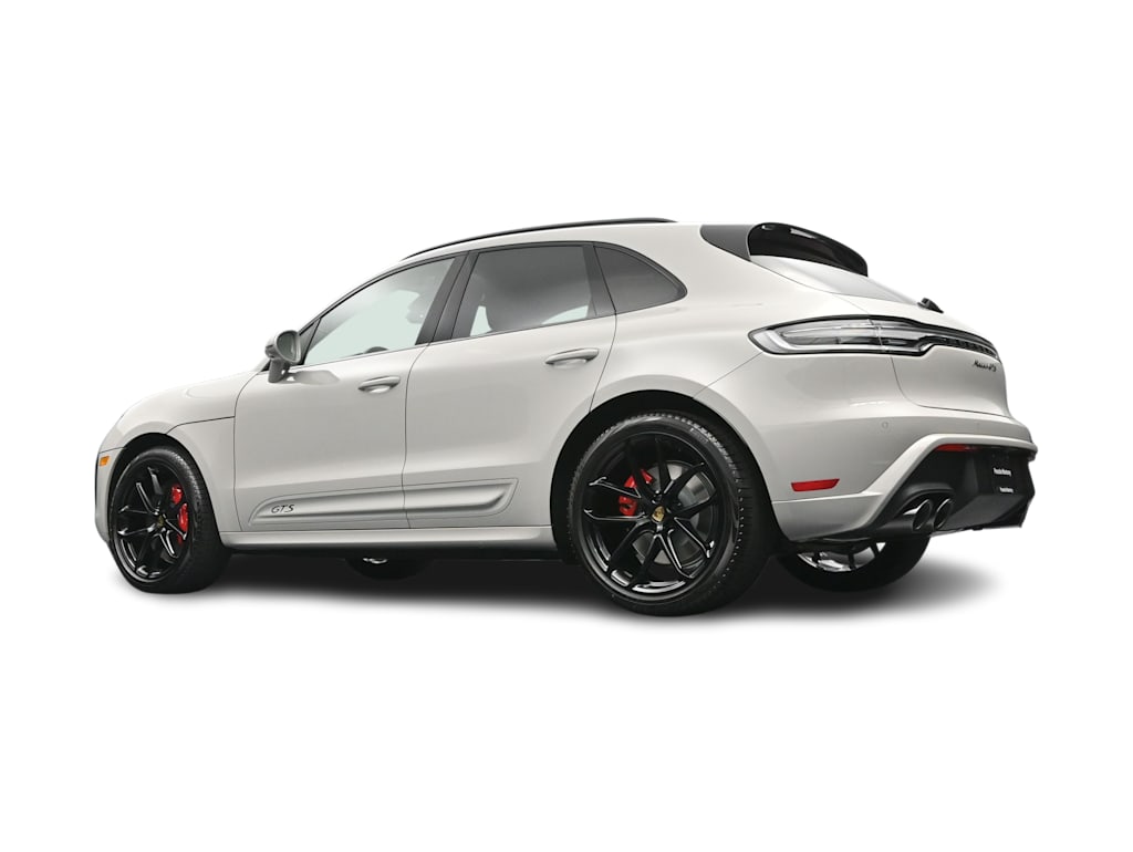 Thumbnail: 2026 Porsche Macan - 38
