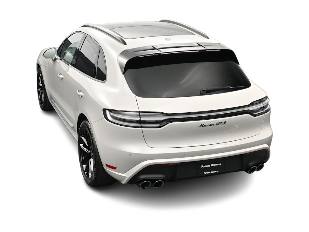 Thumbnail: 2026 Porsche Macan - 31