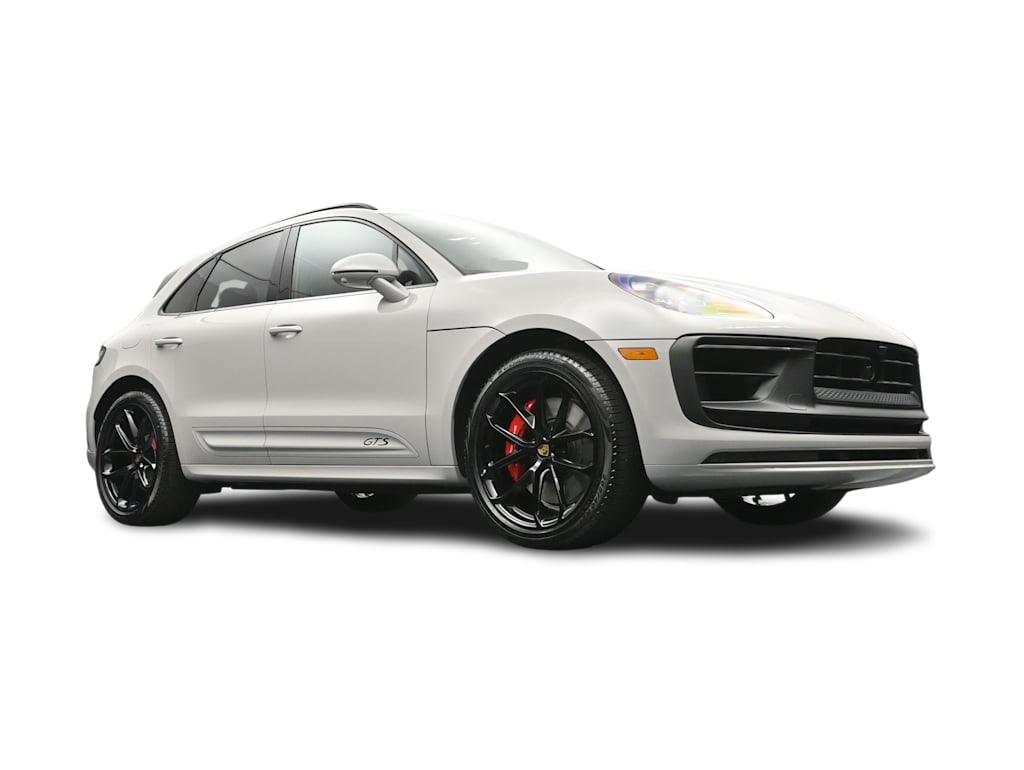 Thumbnail: 2026 Porsche Macan - 43