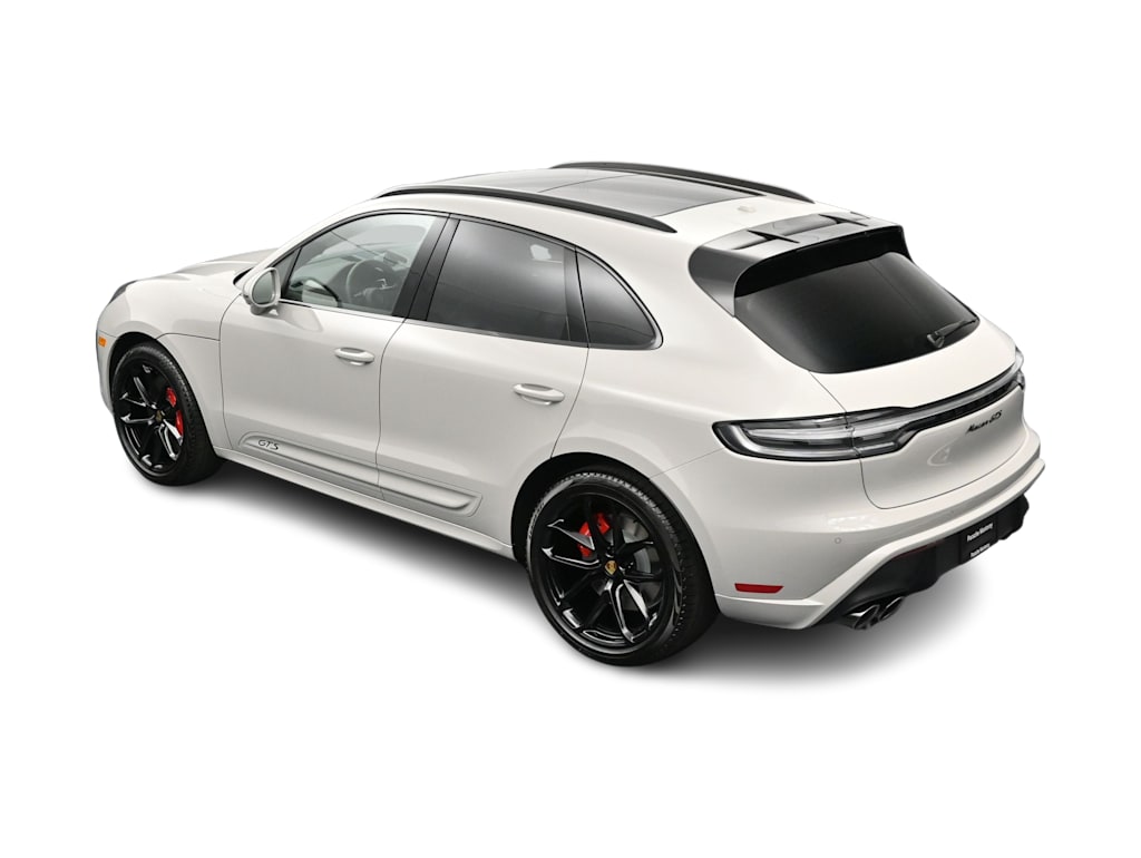 Thumbnail: 2026 Porsche Macan - 30