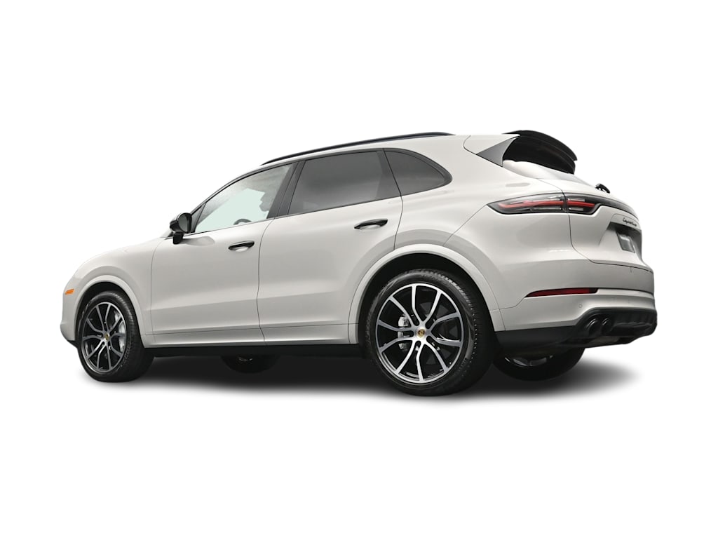 Thumbnail: 2021 Porsche Cayenne - 38