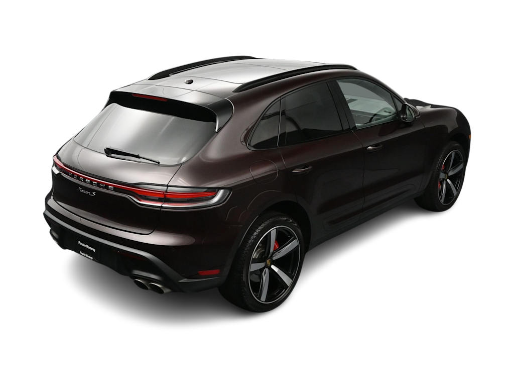 Thumbnail: 2026 Porsche Macan - 34