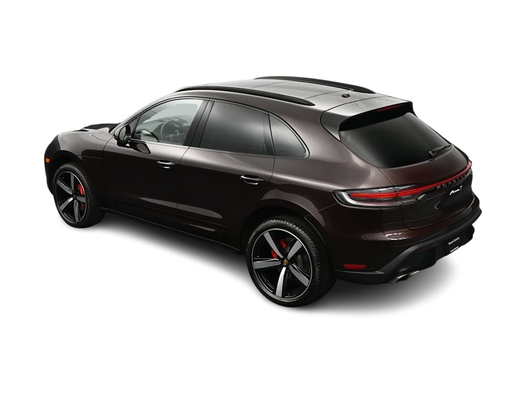 Thumbnail: 2026 Porsche Macan - 31