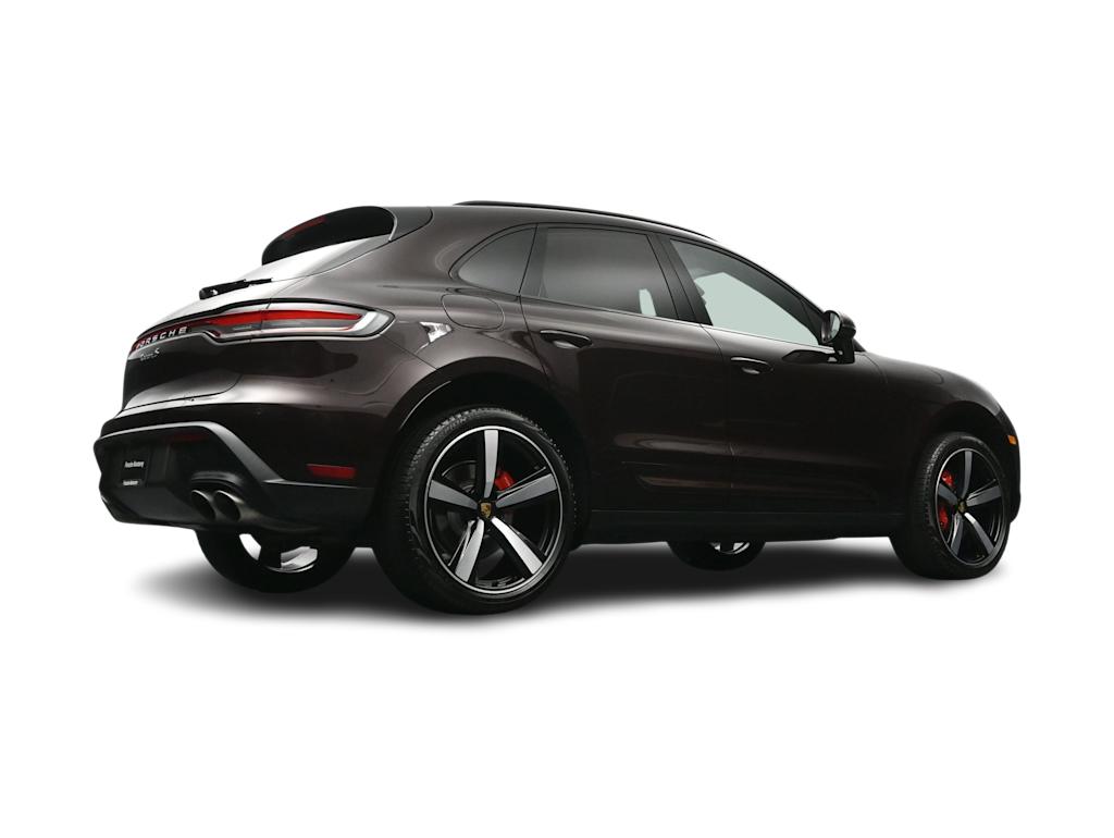 Thumbnail: 2026 Porsche Macan - 42
