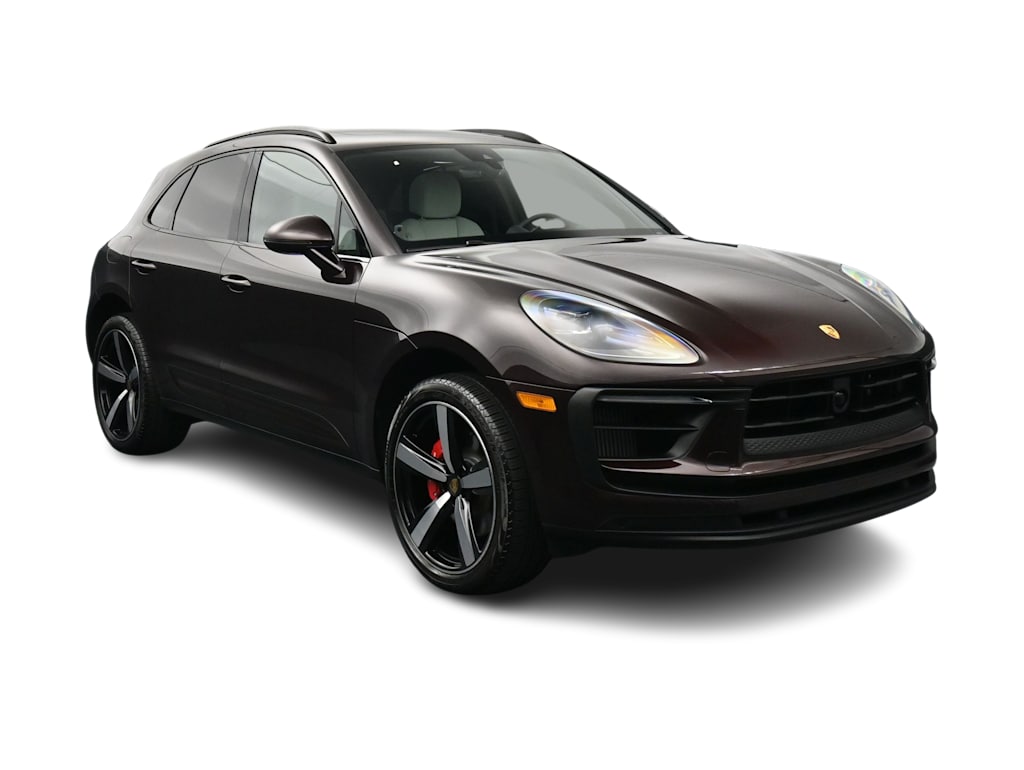 Thumbnail: 2026 Porsche Macan - 28