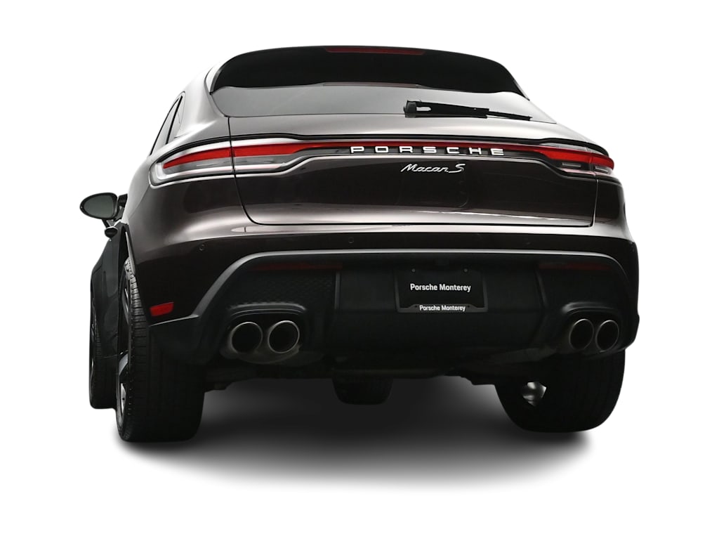 Thumbnail: 2026 Porsche Macan - 40