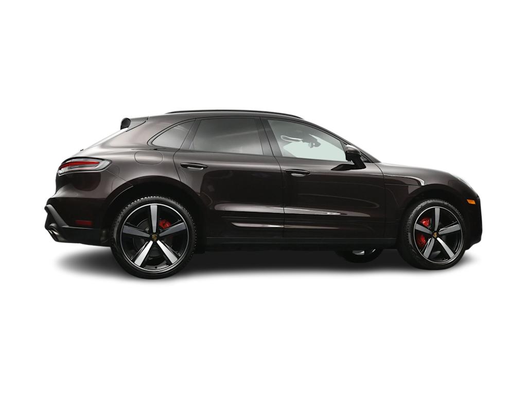 Thumbnail: 2026 Porsche Macan - 43