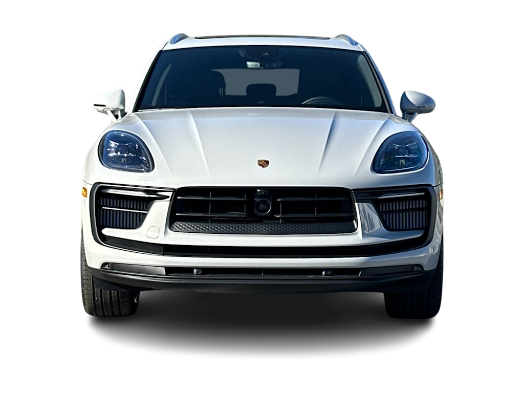 Thumbnail: 2026 Porsche Macan - 6