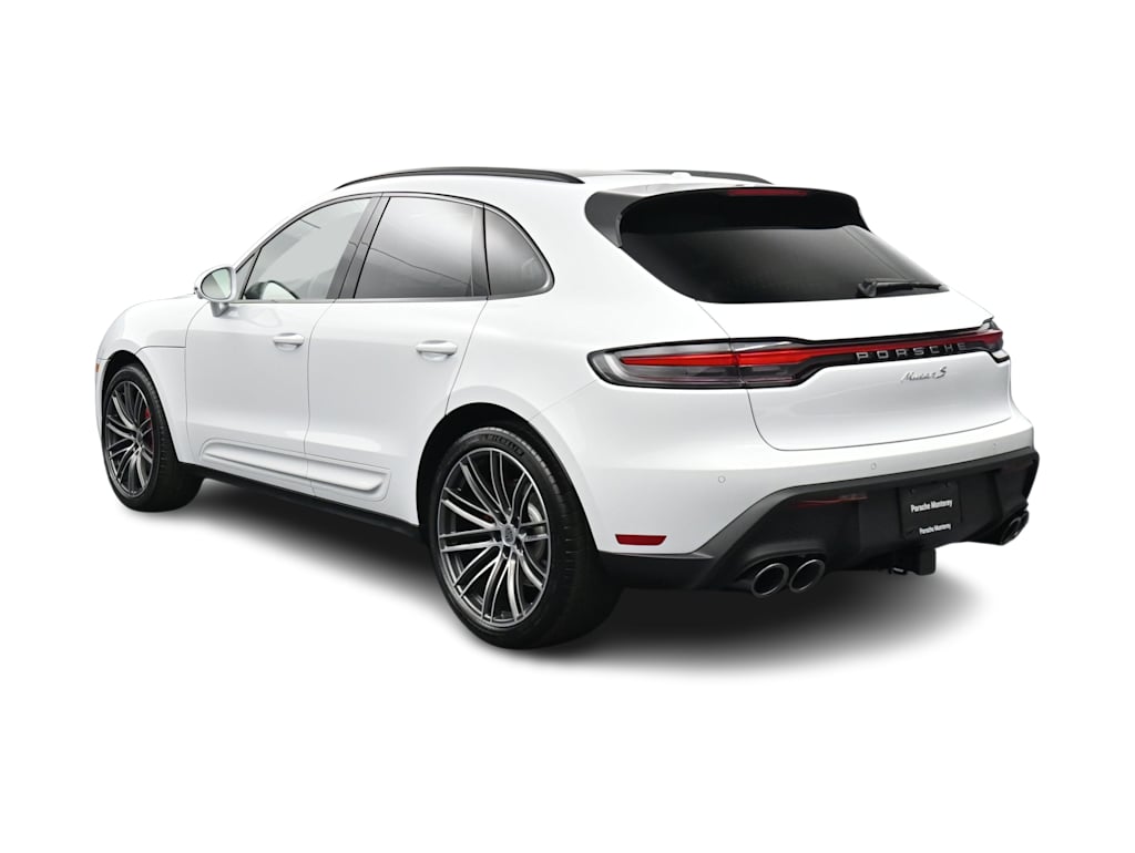 Thumbnail: 2026 Porsche Macan - 4