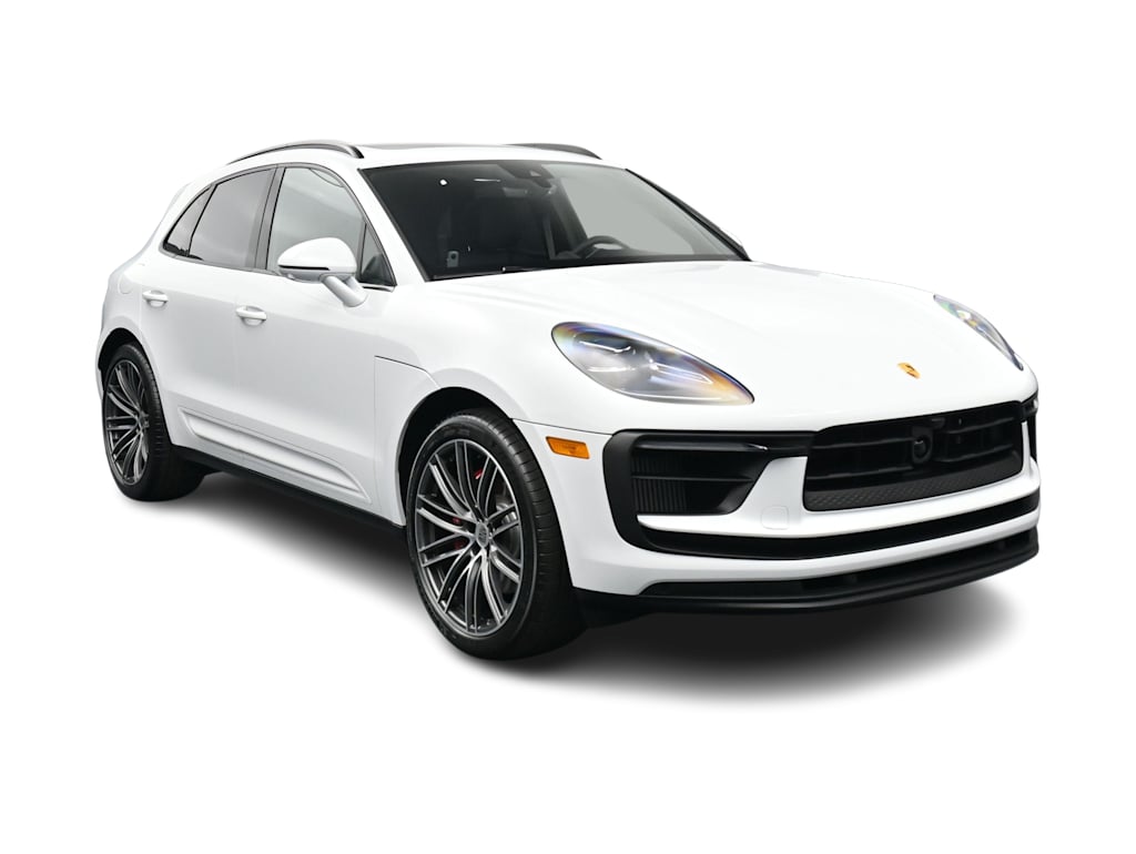 Thumbnail: 2026 Porsche Macan - 26
