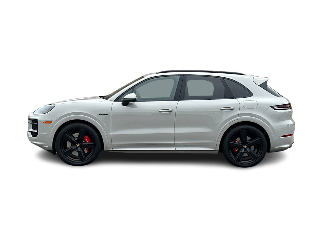 Thumbnail: 2025 Porsche Cayenne - 3