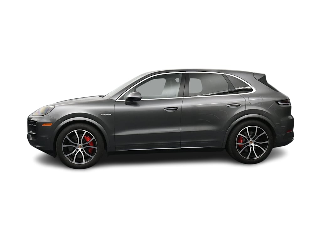 Thumbnail: 2026 Porsche Cayenne - 3