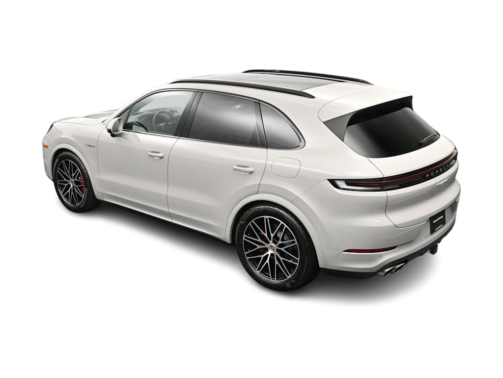 Thumbnail: 2026 Porsche Cayenne - 30