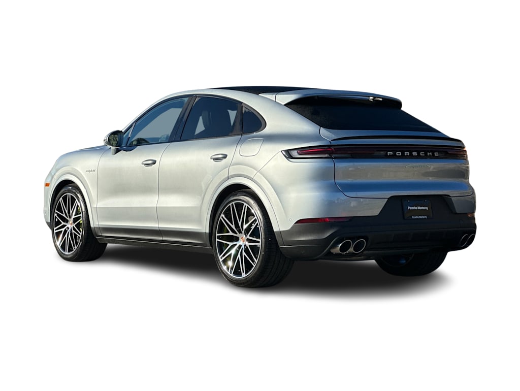 Thumbnail: 2026 Porsche Cayenne - 4