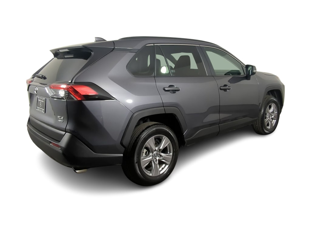 2023 Toyota RAV4 XLE 38