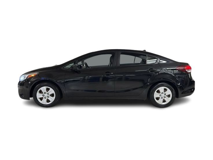 Thumbnail: 2017 Kia Forte - 3
