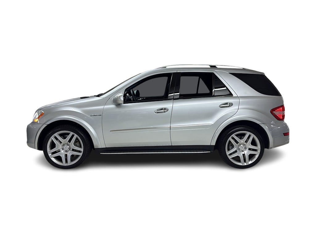 Thumbnail: 2010 Mercedes-Benz M-Class - 3