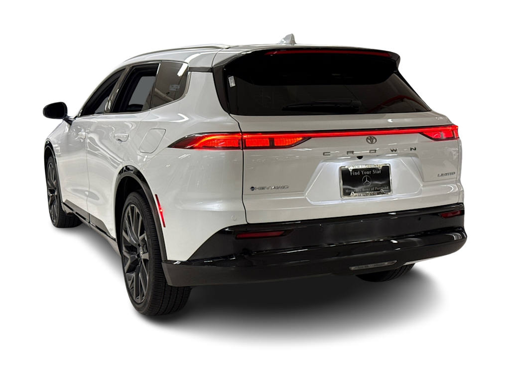 Thumbnail: 2025 Toyota Crown Signia - 4