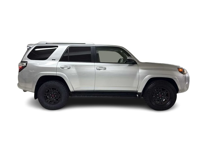 Thumbnail: 2018 Toyota 4Runner - 33