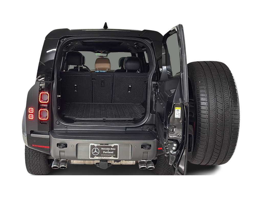 Thumbnail: 2025 Land Rover Defender - 18