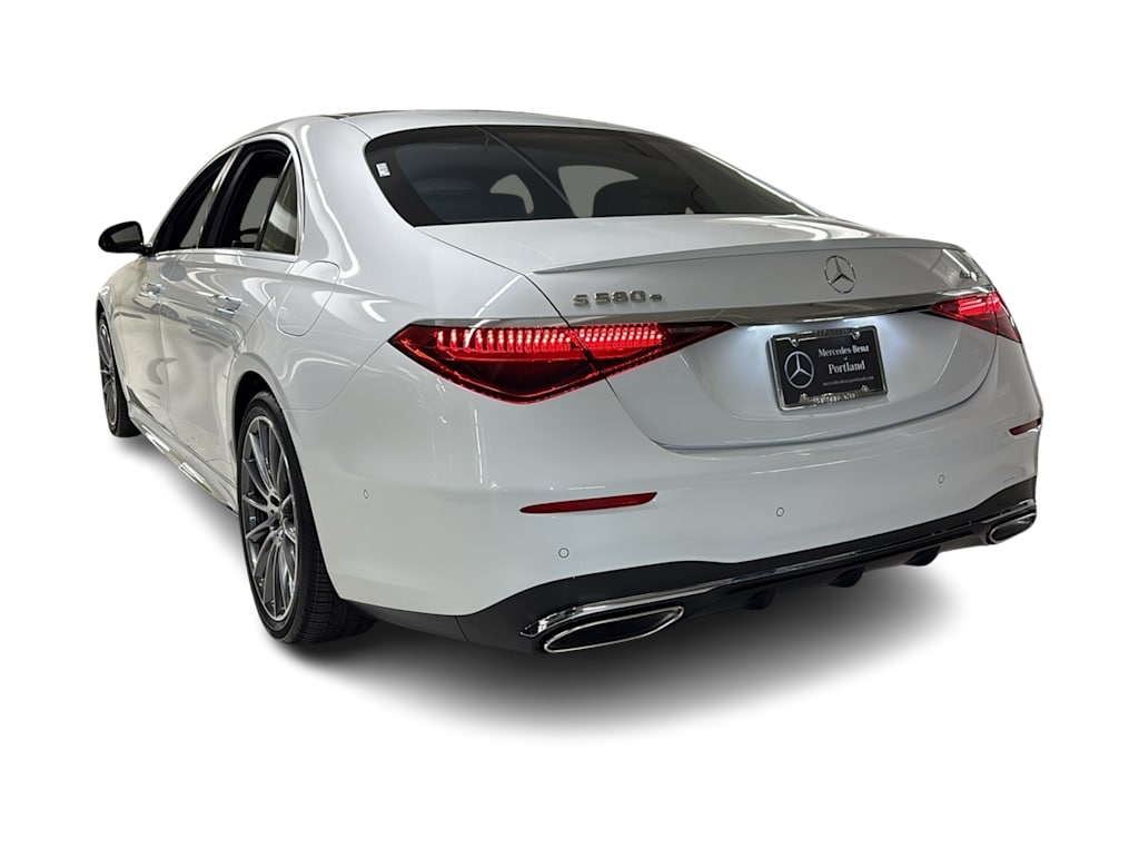 Thumbnail: 2025 Mercedes-Benz S-Class - 4