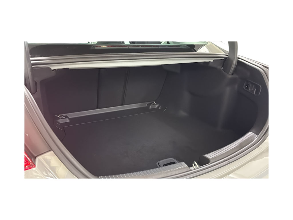 Thumbnail: 2025 Mercedes-Benz C-Class - 32