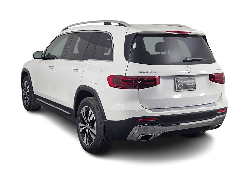 Thumbnail: 2025 Mercedes-Benz GLB - 4