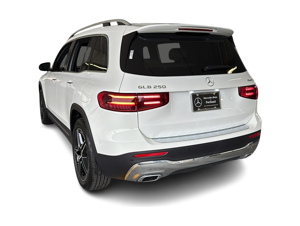 Thumbnail: 2026 Mercedes-Benz GLB - 4