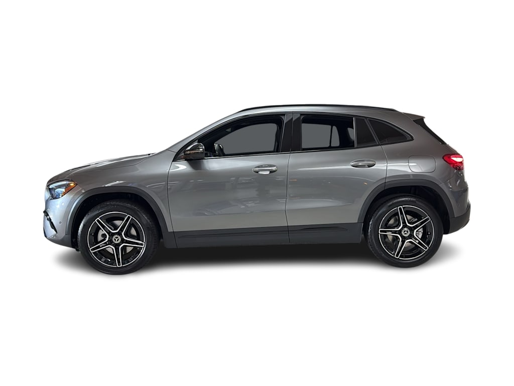 Thumbnail: 2026 Mercedes-Benz GLA - 3