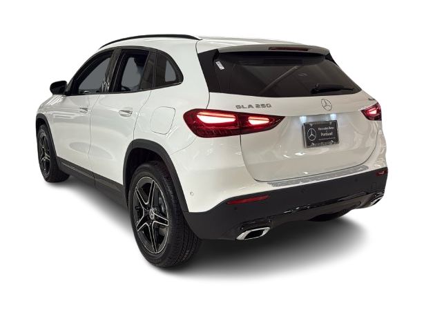 Thumbnail: 2026 Mercedes-Benz GLA - 4