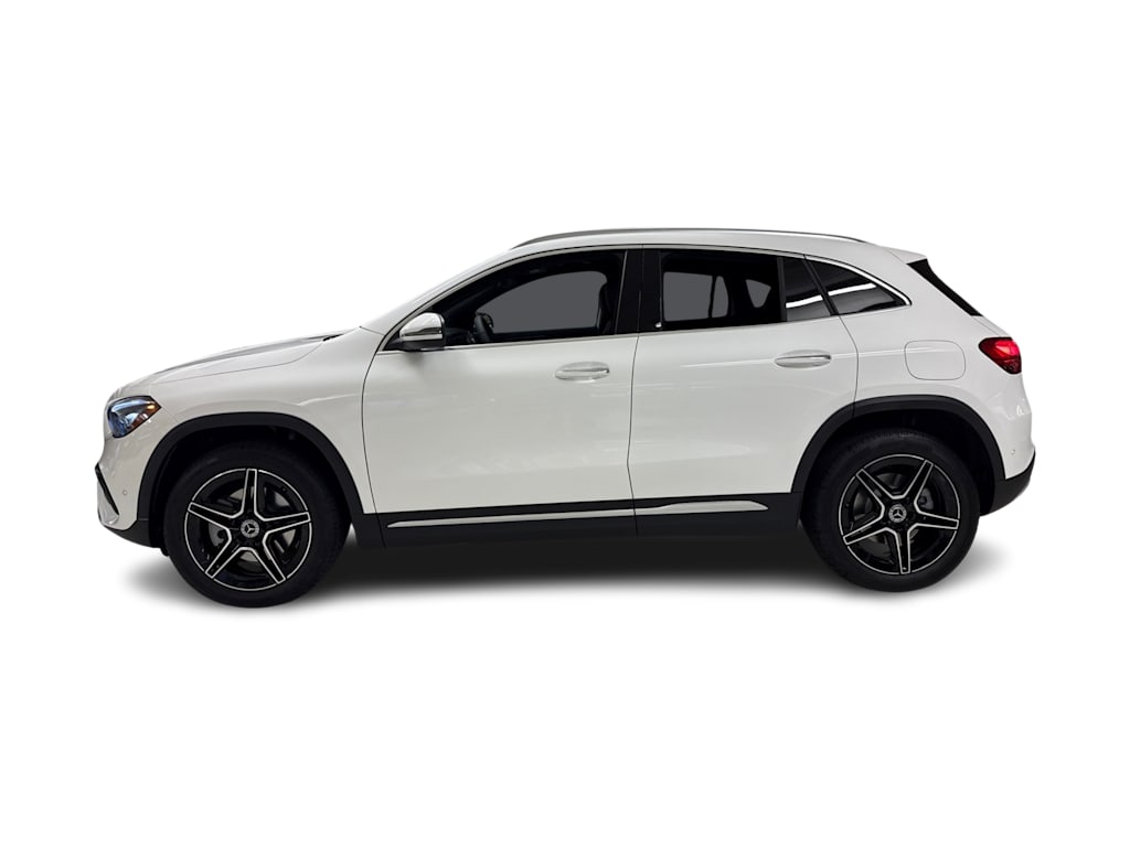 Thumbnail: 2026 Mercedes-Benz GLA - 3