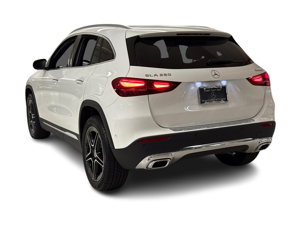 Thumbnail: 2026 Mercedes-Benz GLA - 4