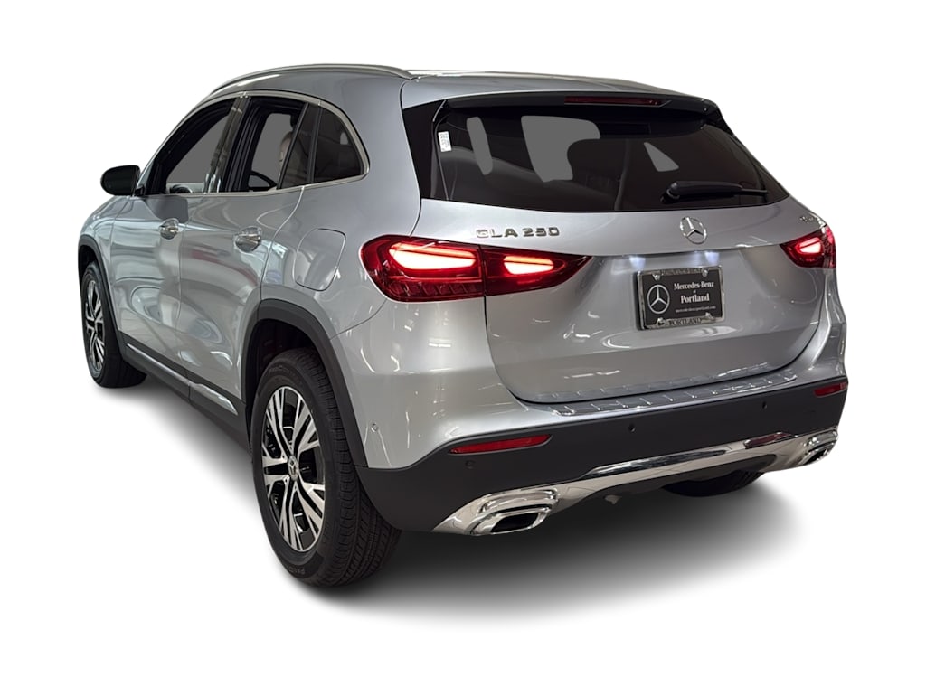 Thumbnail: 2026 Mercedes-Benz GLA - 4