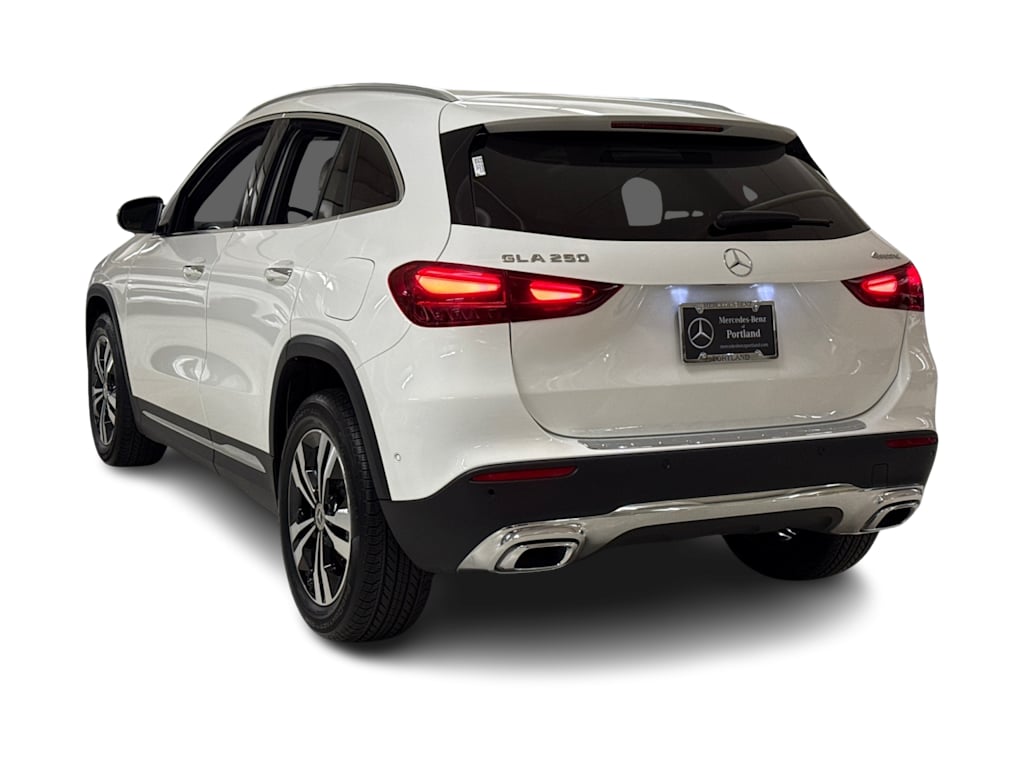 Thumbnail: 2025 Mercedes-Benz GLA - 3