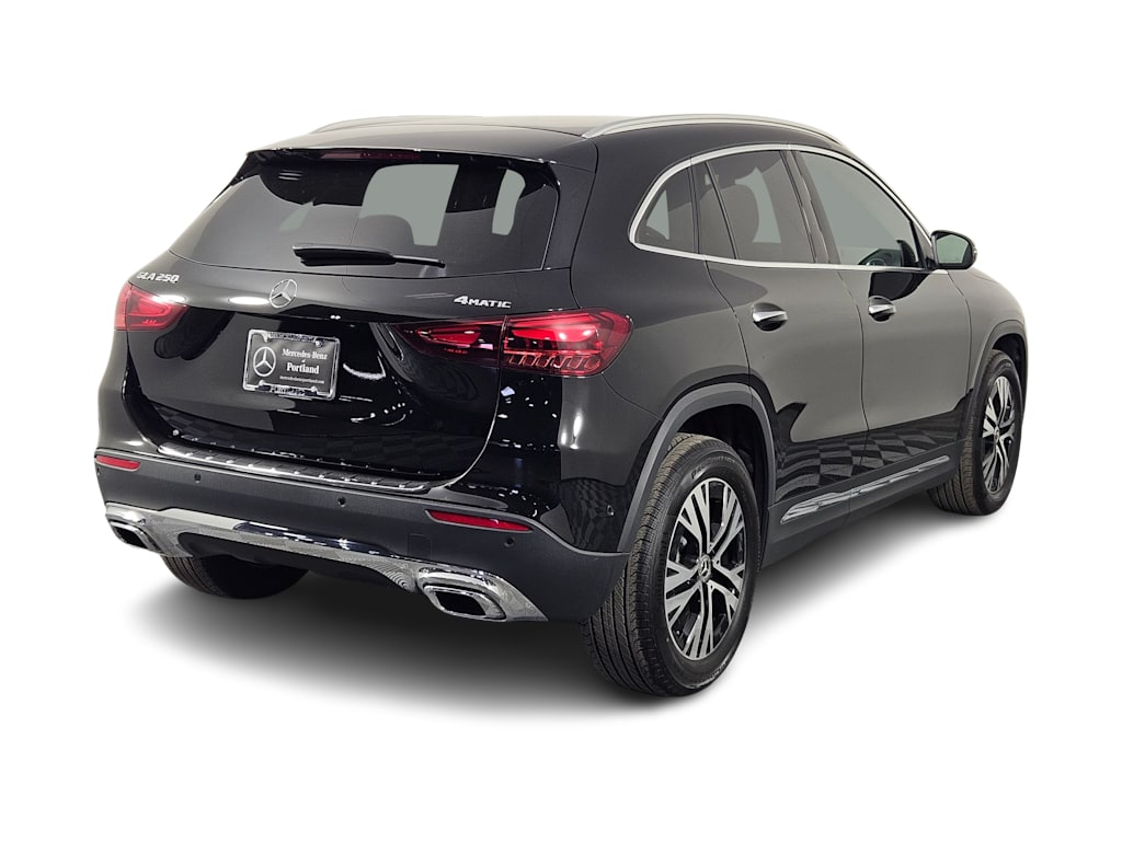 Thumbnail: 2025 Mercedes-Benz GLA - 21